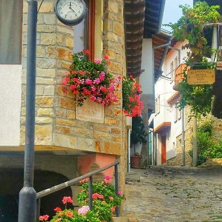 Family Hotel "Slavianska Dusha" Veliko Tŭrnovo Exterior photo