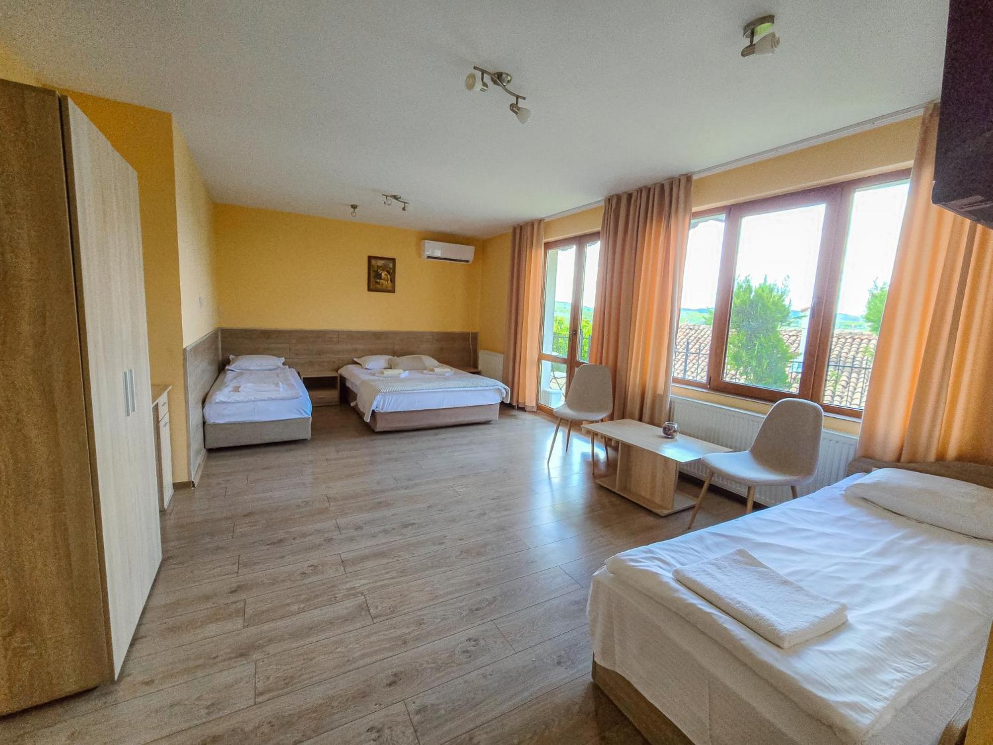 Family Hotel "Slavianska Dusha" Veliko Tŭrnovo Exterior photo